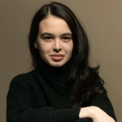 Невена Закирова